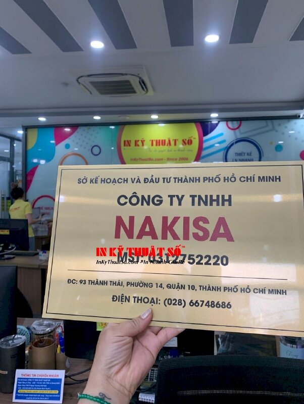 In biển hiệu công ty inox nhôm xước vàng sang trọng - INKTS451