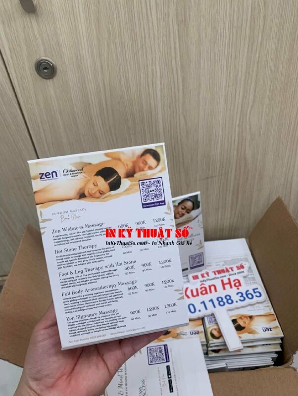 In standee đế bồi Carton chữ A để bàn làm bảng giá dịch vụ Spa & Massage tận nơi - INKTS1060
