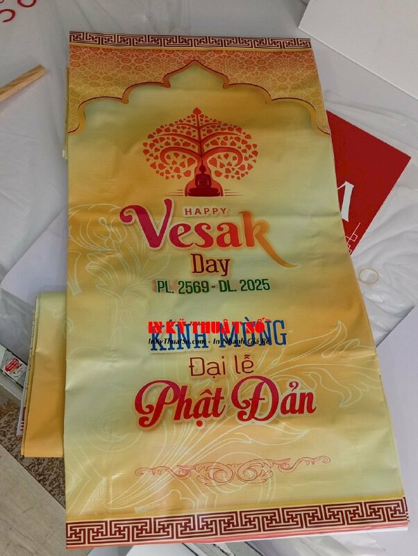 Phướn Phật Đản, phướn treo Phật giáo in bạt hiflex xỏ cây 2 đầu treo ngoài trời - INKTS3282