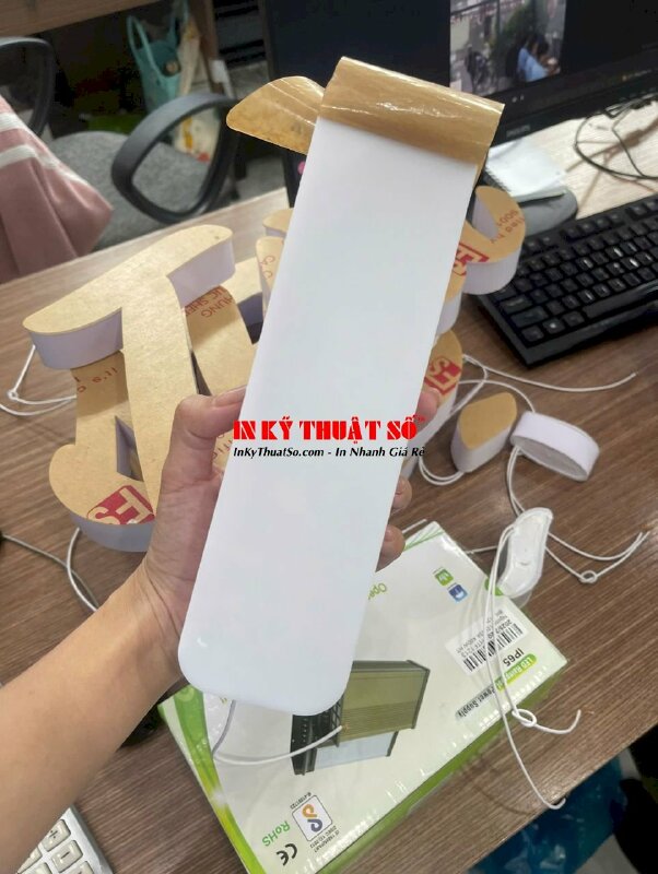 Hộp đèn chữ nổi Mica sữa đi đèn Led âm, cắt CNC theo chữ, uốn hông Format - INKTS1162