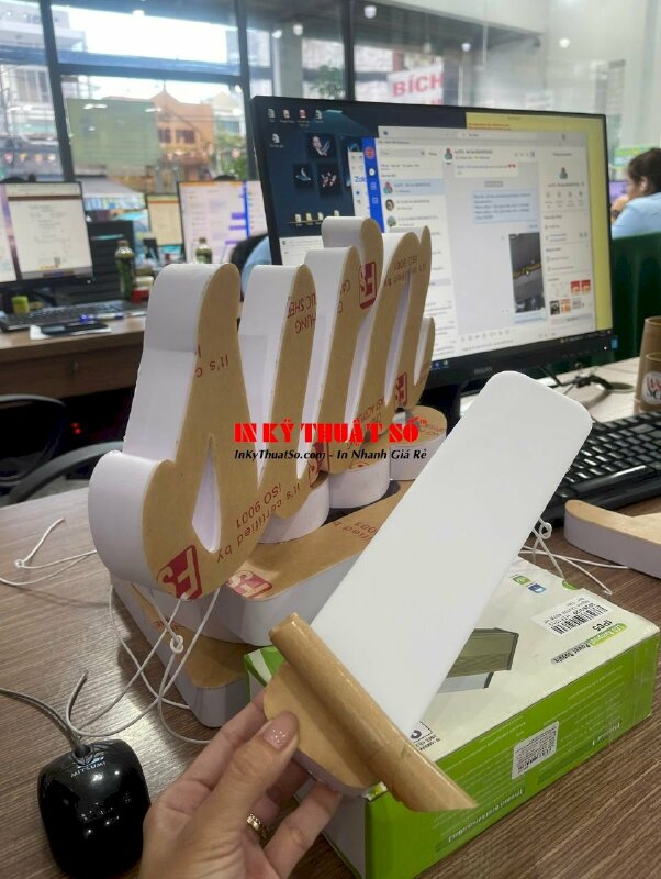 Hộp đèn chữ nổi Mica sữa đi đèn Led âm, cắt CNC theo chữ, uốn hông Format - INKTS1162