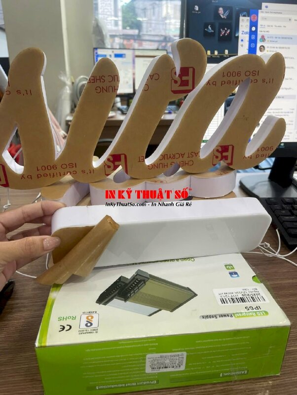 Hộp đèn chữ nổi Mica sữa đi đèn Led âm, cắt CNC theo chữ, uốn hông Format - INKTS1162