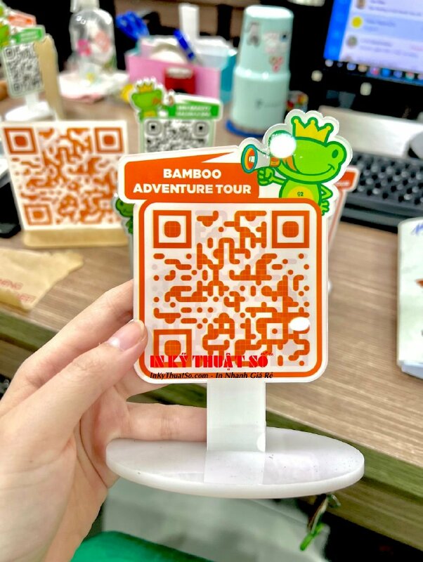 In bảng mica qr code quét mã thông tin doanh nghiệp - INKTS897