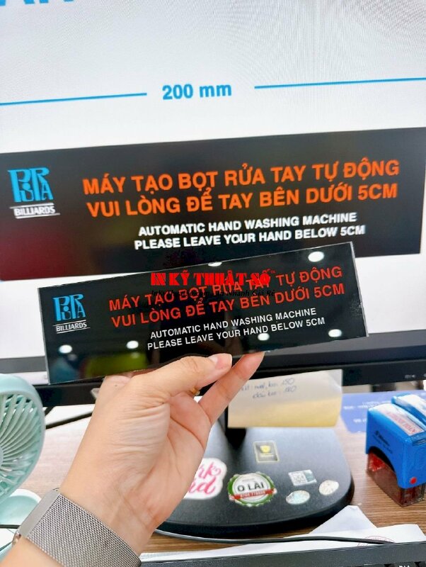 In bảng tên Mica gắn máy tạo bọt rửa tay tự động - INKTS648