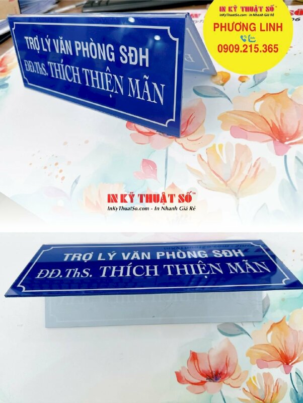 In biển chức danh Mica chữ A để bàn Trợ lý văn phòng Sau đại học - INKTS1291