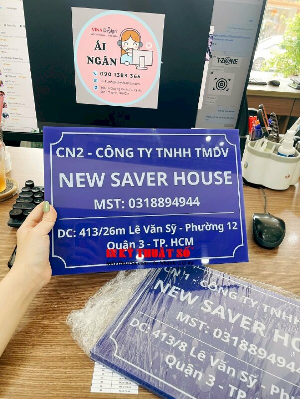 In biển hiệu công ty Mica màu xanh 5li - INKTS3305