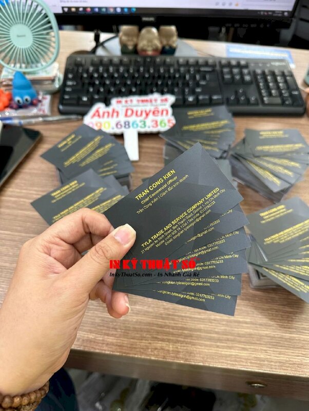 In card visit giám đốc kinh doanh Chief Commercial Officer, card visit giấy B300 - INKTS572