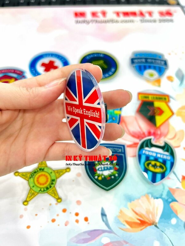 In huy hiệu mica trong, làm huy hiệu nam châm in hình theo yêu cầu - INKTS864