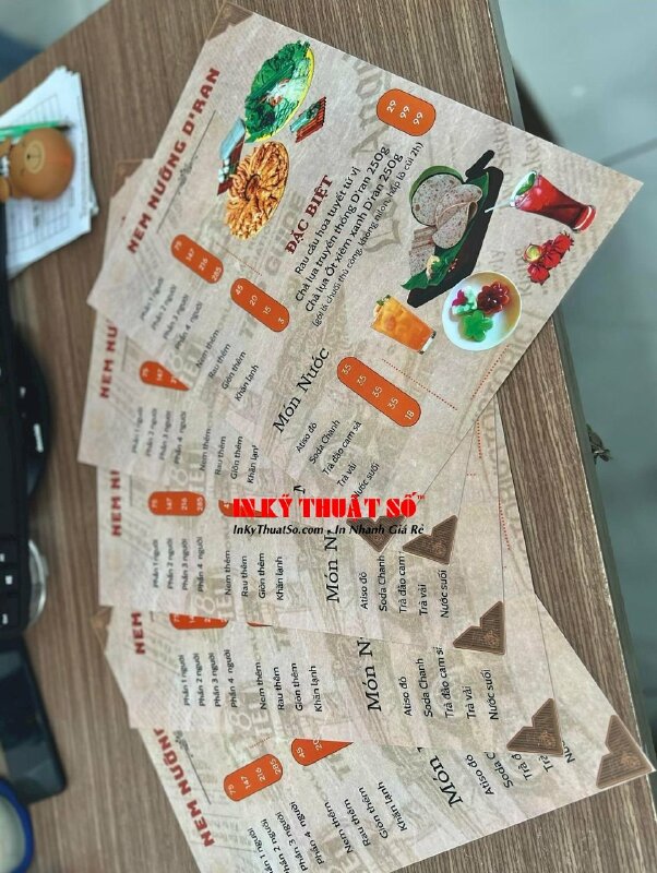 In menu quán nem nướng, menu tấm nhựa mỏng cầm tay khổ A4 tiện dụng - INKTS1169