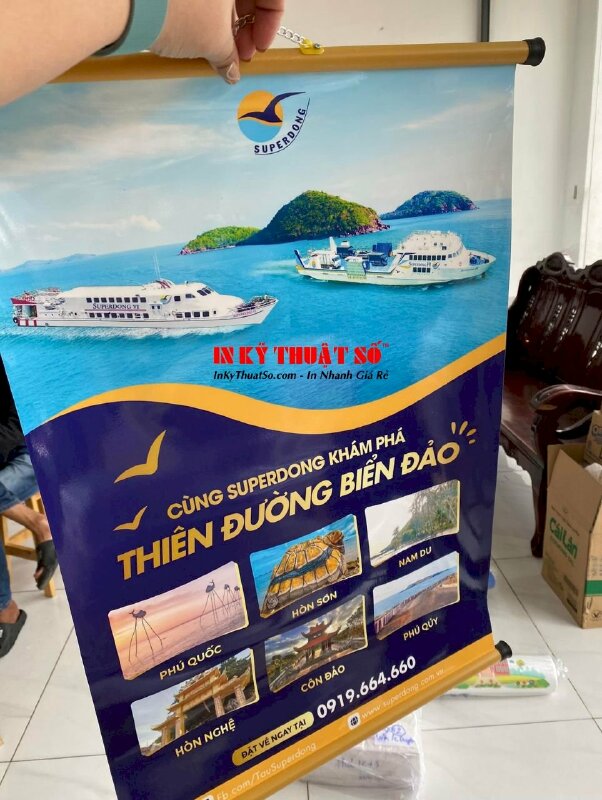 In Poster treo tường dạng lịch 1 tờ từ backlit film, gắn ống sáo nẹp 2 đầu - INKTS1172