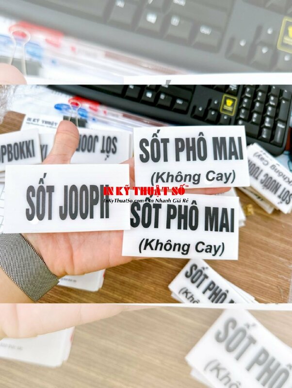 In thẻ tên mica quầy nước sốt buffet - INKTS382