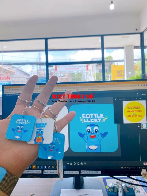 Làm móc khóa mica theo yêu cầu - INKTS613