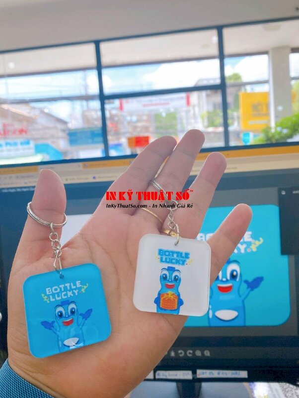 Làm móc khóa mica theo yêu cầu - INKTS613