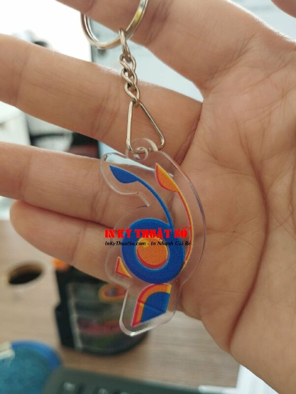 Móc khoá mica in hình theo yêu cầu - INKTS360