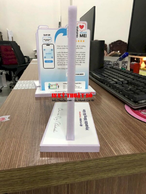 Standee để bàn A5 in mã QR Code Scan Me - INKTS265