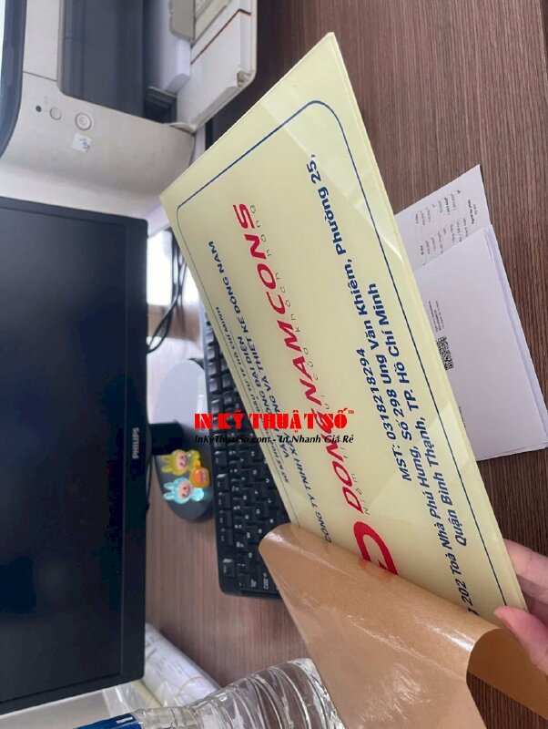 Biển văn phòng đại diện công ty Mica trong 3li in UV ngược, lót trắng theo file in - INKTS2896