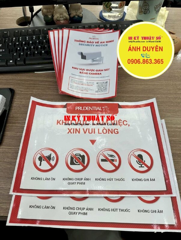 In bảng thông báo Decal 2 mặt dán cửa kính Khu vực được giám sát bằng Camera - INKTS1217