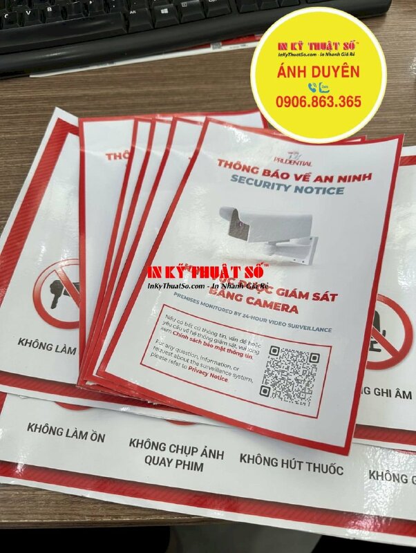In bảng thông báo Decal 2 mặt dán cửa kính Khu vực được giám sát bằng Camera - INKTS1217