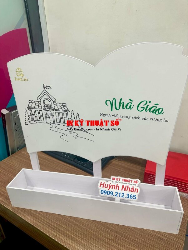 In bồi Formex làm bảng tên chúc mừng kèm khay cắm hoa theo yêu cầu - INKTS886