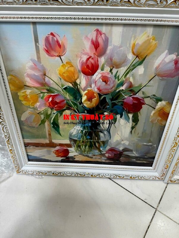 In Canvas tranh bình hoa tĩnh vật, đóng khung hoa văn cổ điển - INKTS3341