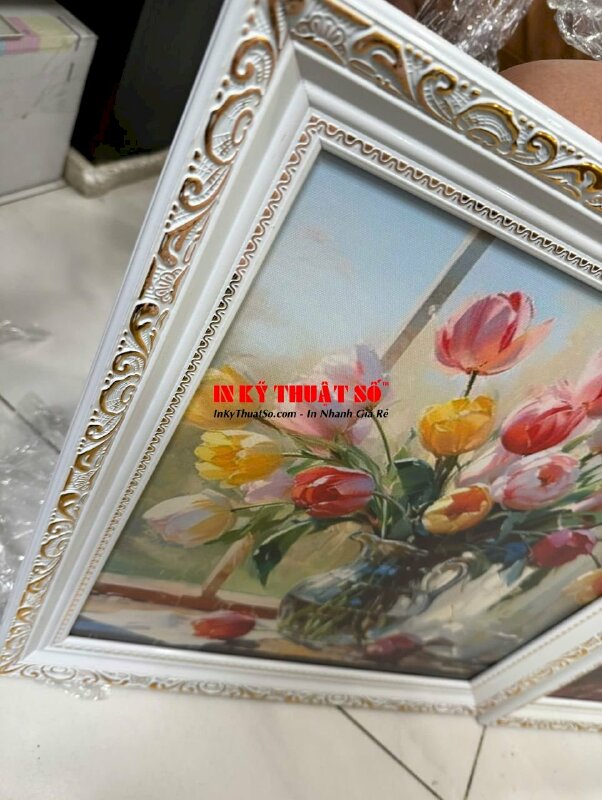 In Canvas tranh bình hoa tĩnh vật, đóng khung hoa văn cổ điển - INKTS3341