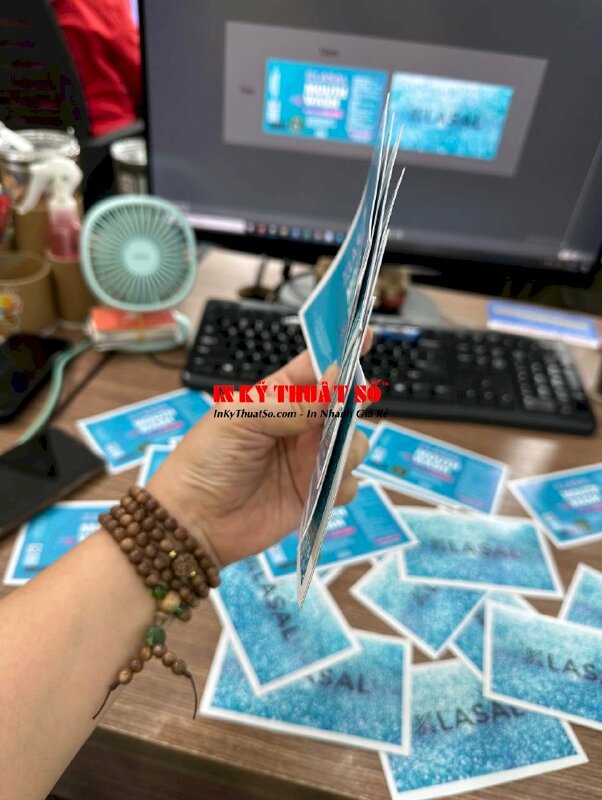 In decal 2 mặt giới thiệu sản phẩm nước súc miệng - INKTS427