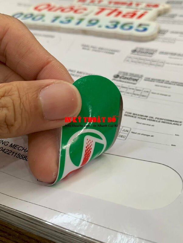 In Decal 2 mặt quảng bá thương hiệu Castrol - INKTS418