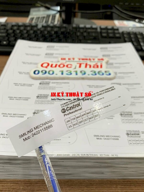 In Decal 2 mặt quảng bá thương hiệu Castrol - INKTS418