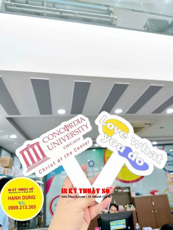 In hashtag cầm tay công ty tư vấn du học Mỹ - INKTS3360