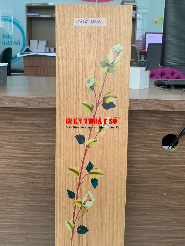 In hoa văn lên gỗ có sẵn bằng công nghệ in UV - INKTS426