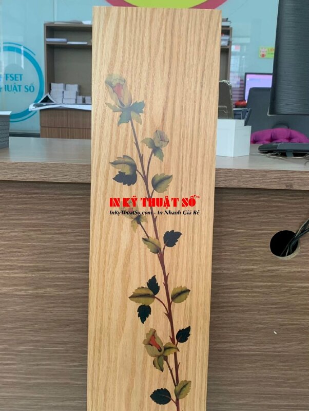 In hoa văn lên gỗ có sẵn bằng công nghệ in UV - INKTS426