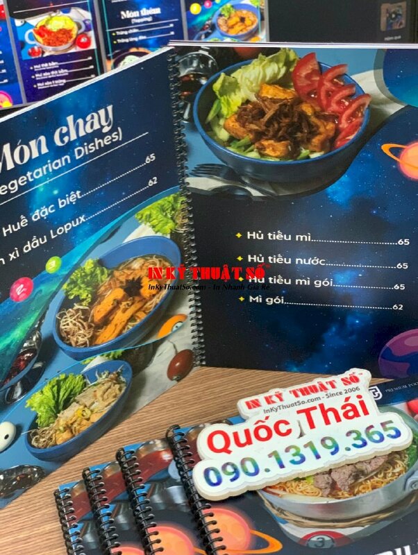 In menu quán Billiards, menu nhựa chống nước, khổ A4 đứng, gáy lò xo dễ dàng lật mở từng trang - INKTS1161