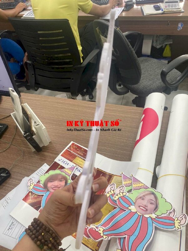 In mô hình chú hề, sticker Clown từ Formex cắt CNC theo viền - INKTS3342