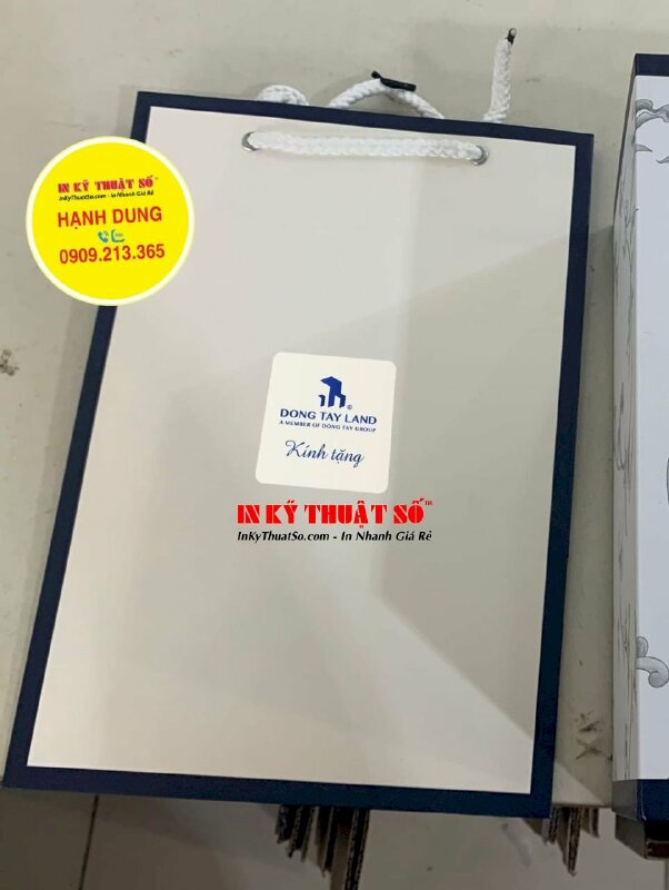 In tem kính tặng logo công ty dán túi giấy đựng quà tặng khách hàng, in giấy mỹ thuật có keo mặt sau - INKTS935