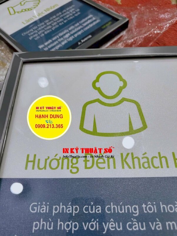 In tranh Canvas cổ động nội duy công ty song ngữ Việt Anh, đóng khung viền đen trơn khổ A3 - INKTS3366