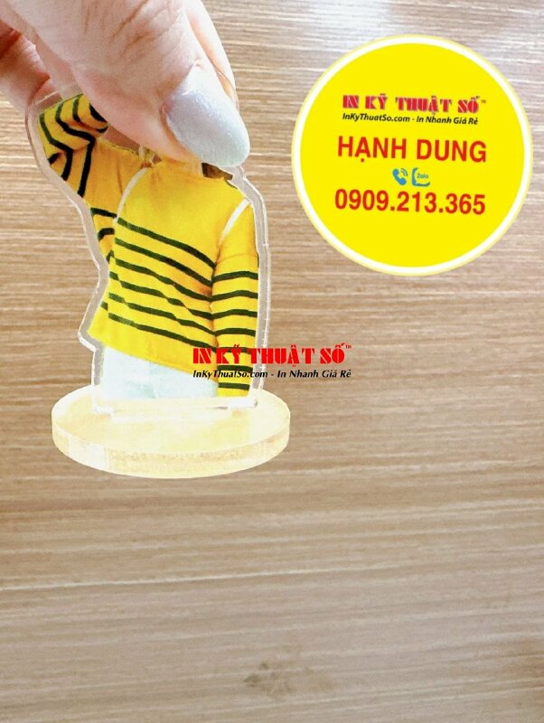 In tượng Mica ảnh chân dung làm quà tặng, standee Mica trong 5li in ảnh cá nhân - INKTS1413