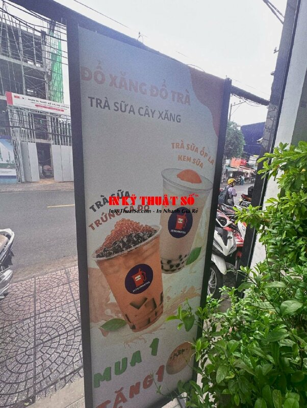 Khung standee sắt in theo yêu cầu, standee chân sắt quán trà sữa - INKTS656