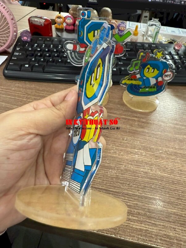 Standee mica trong 3li, in mô hình đồ án tốt nghiệp - INKTS3347