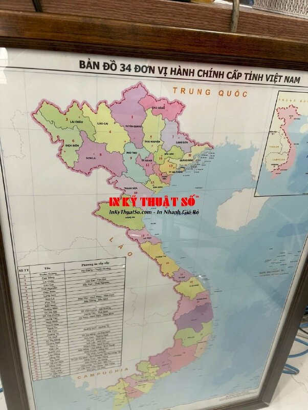 Tranh bản đồ Việt Nam in giấy ảnh mực dầu, đóng khung tranh lồng kính viền 3cm, ván lót mặt sau - INKTS3371