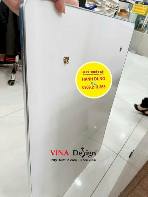 In ảnh gỗ Laminate ép bóng, bọc viền nhựa bạc giới thiệu dịch vụ cho phòng khám nha khoa - INKTS3399
