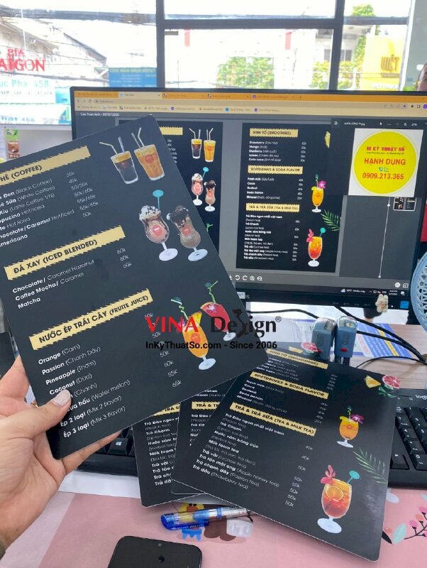 In combo menu đồ ăn, menu thức uống dạng tấm cầm tay bằng nhựa cho quán cafe sân vườn - INKTS902