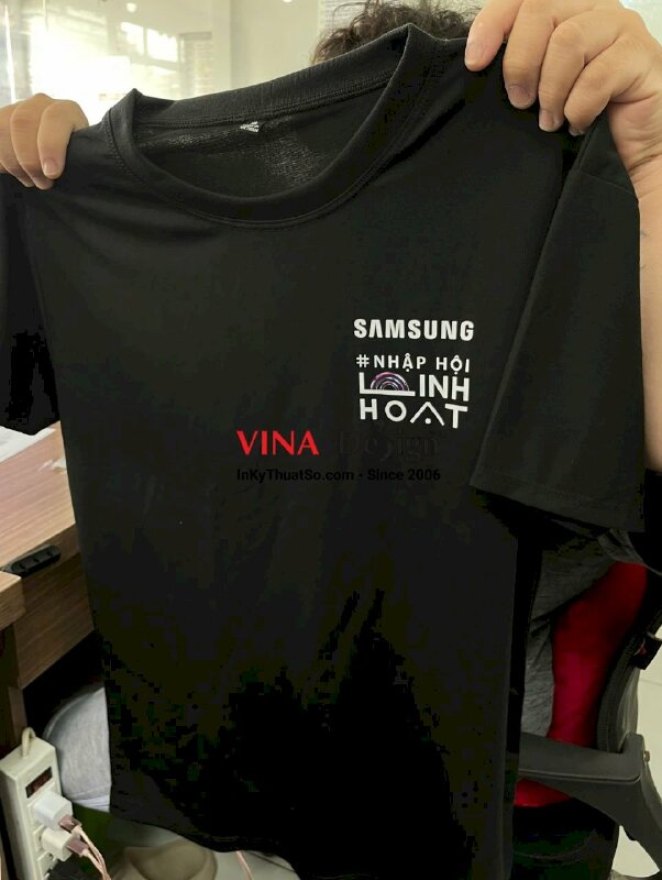 In Decal nhiệt lên áo thun khách hàng mang đến, in áo thun quà tặng thương hiệu - INKTS3406