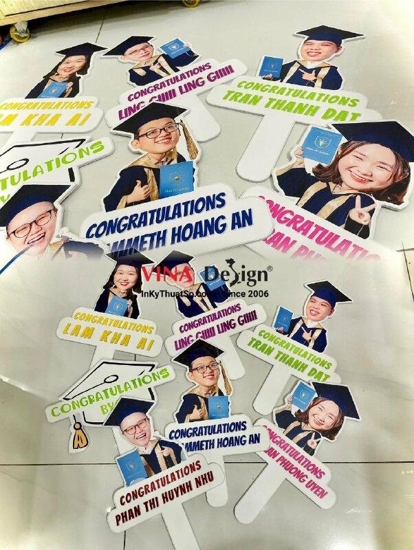 In hashtag cầm tay tốt nghiệp, hashtag cầm tay in hình cá nhân check in sự kiện - INKTS821