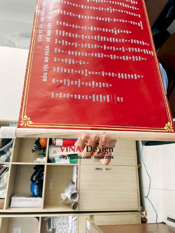 In liễn văn tế gia phả tổ tiên, in silk mực dầu bóng, nẹp gỗ 2 đầu treo ngang - INKTS3413
