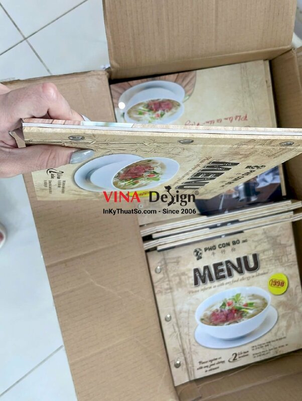 In menu quán phở bò bìa bồi carton, ruột giấy C300, gáy ghim inox cán mờ, hàng gửi đi Mỹ - INKTS3401
