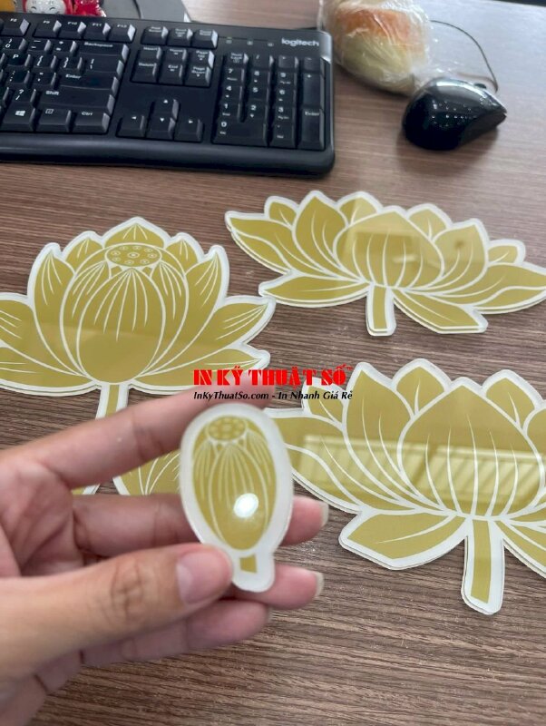 In Mica trang trí họa tiết hoa sen, in UV ngược Mica trong 5li, cắt theo file - INKTS3392