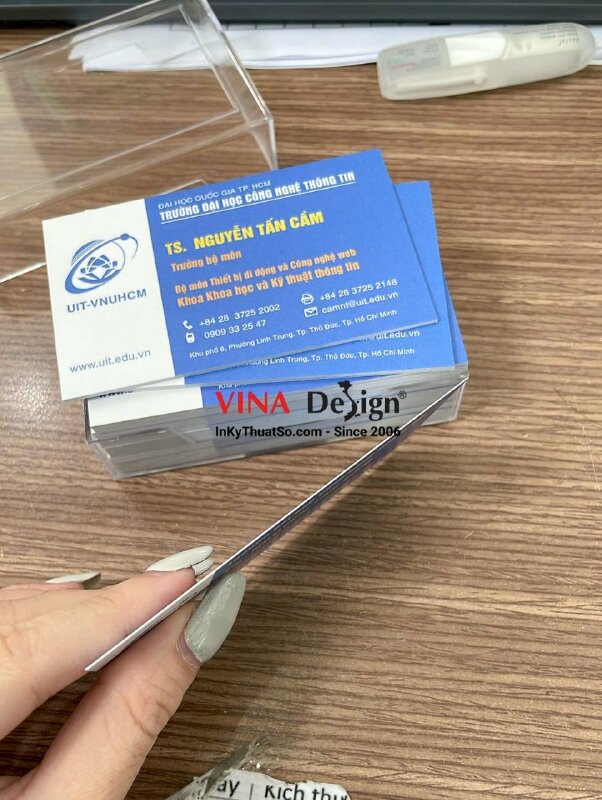 In name card Trưởng bộ môn/Head song ngữ Việt Anh, Ph.D. học vị Tiến sĩ  - INKTS3407