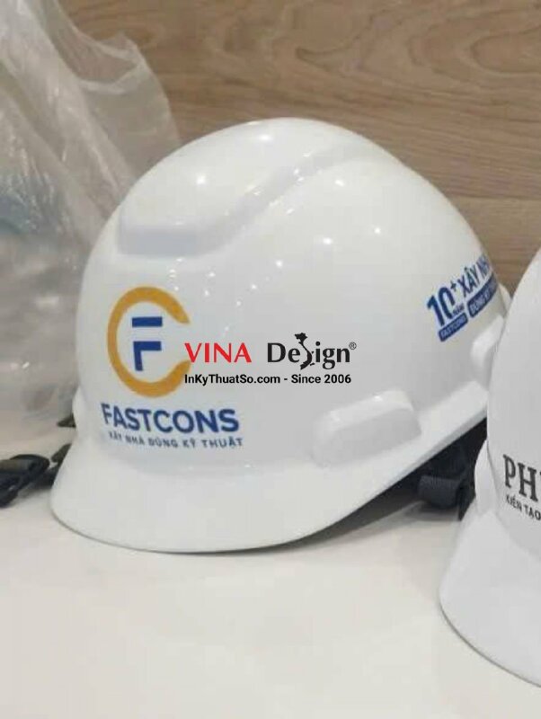 In nhãn slogan UV DTF bóc dán trực tiếp lên mũ bảo hộ lao động - INKTS3423