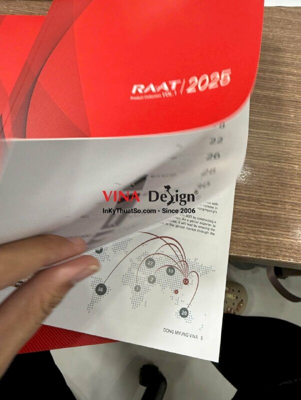 In quyển catalogue product collection, dán keo gáy đứng - INKTS3434