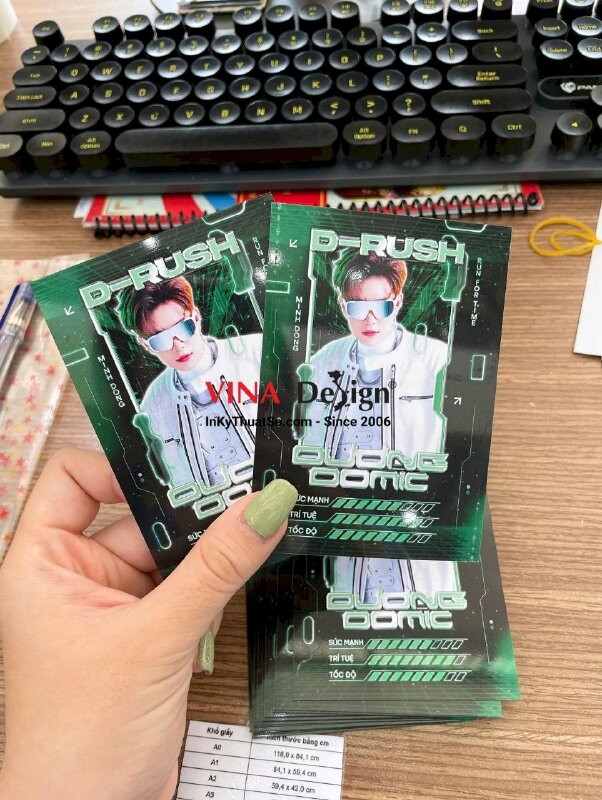 In thẻ staff chạy sự kiện Event Idol Dương Domic D-rush project support Minh Dong - run for time - INKTS3444